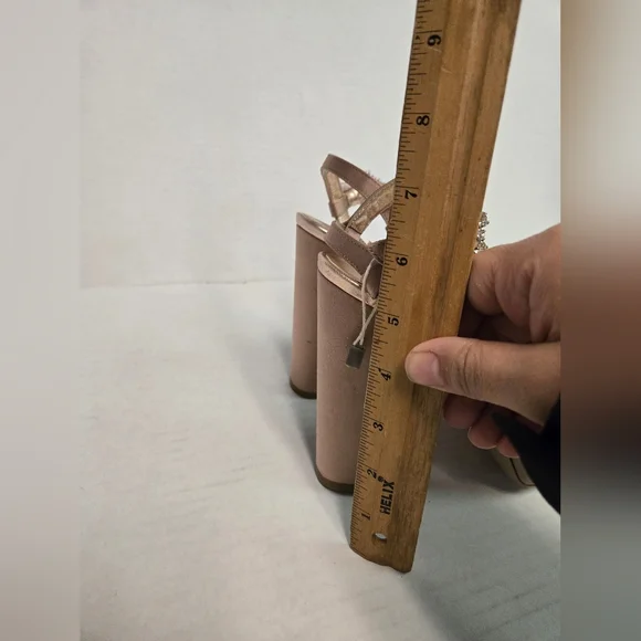 Le Silla pink satin platform woman's heels peep toe ankle strap shoes size 39